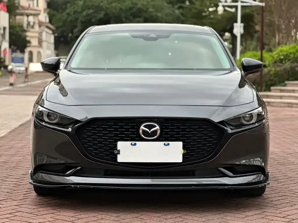 Mazda 3 Axela 2023 из CN, фото 2