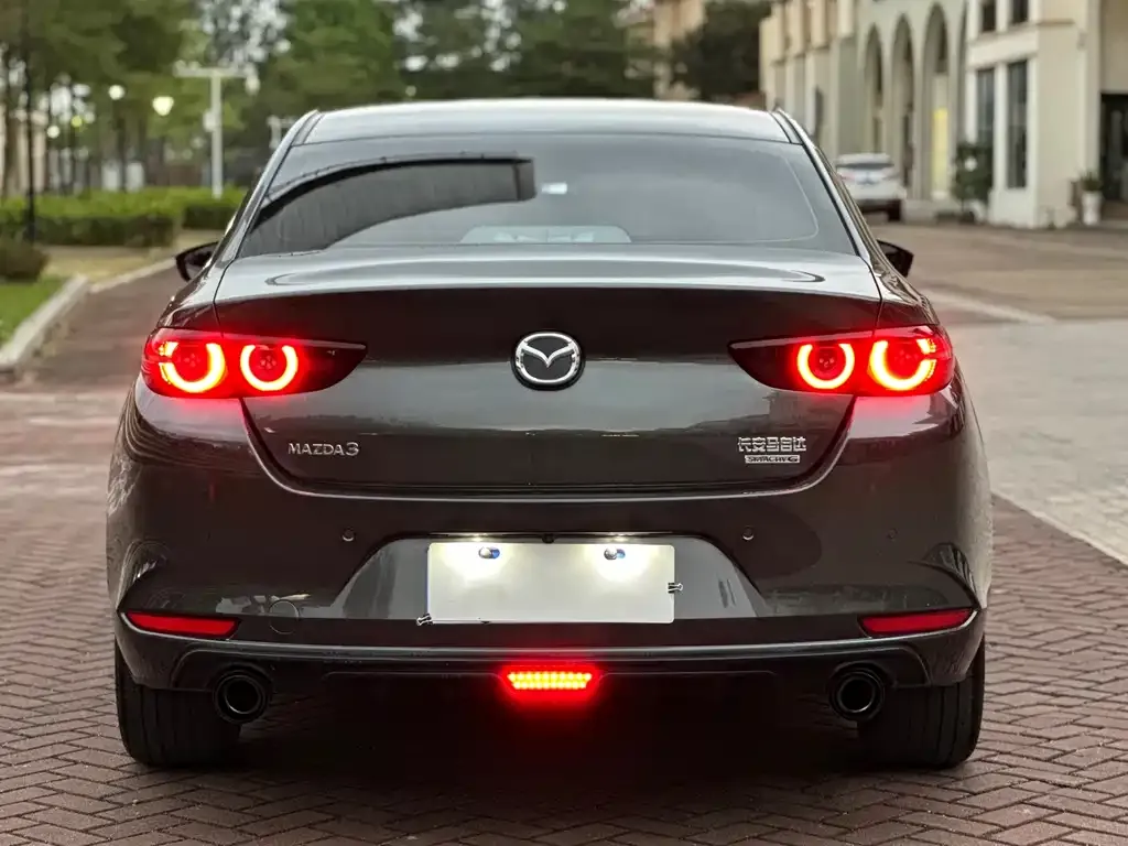 Mazda 3 Axela 2023 из CN, фото 6