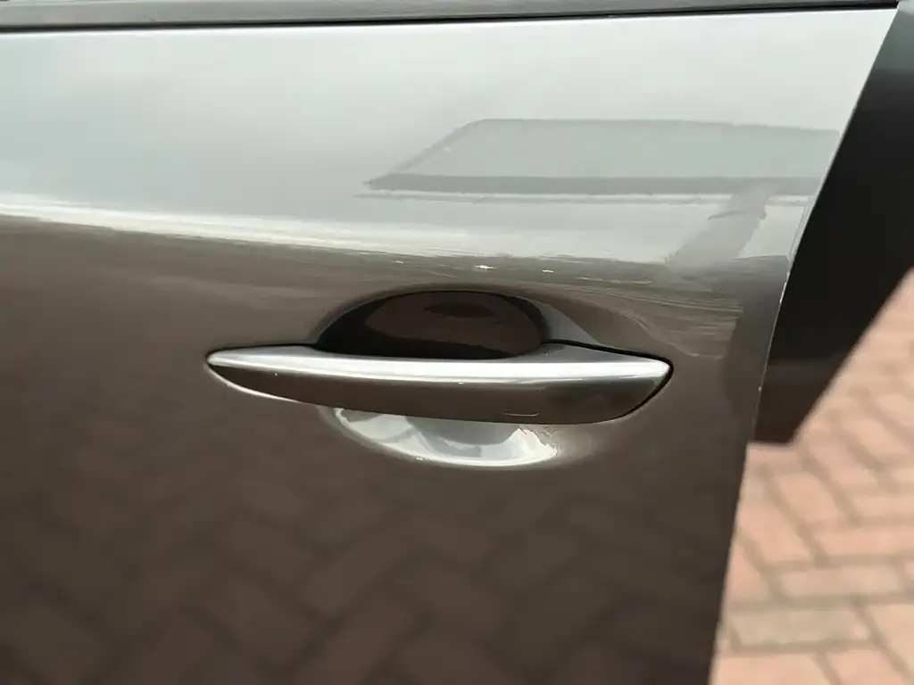 Mazda 3 Axela 2023 из CN, фото 9