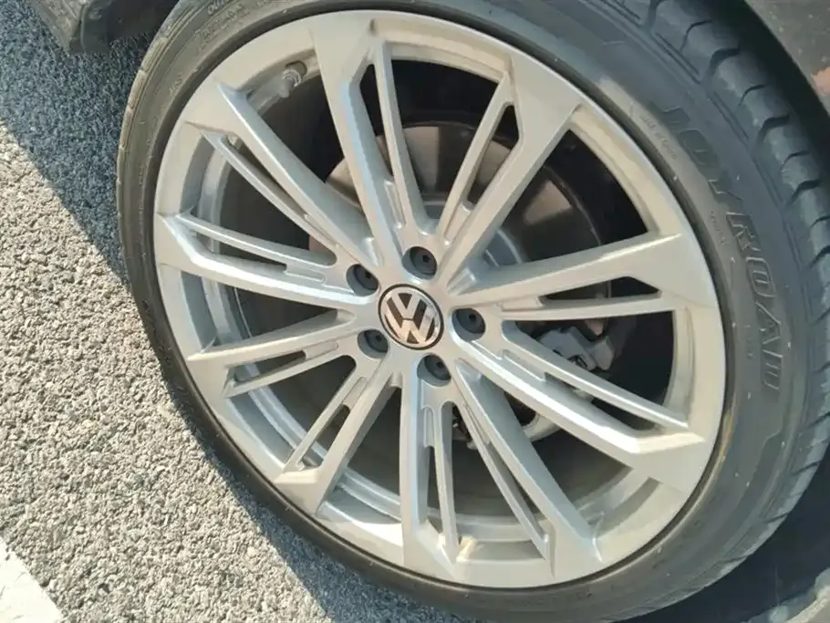Volkswagen Magotan 2024 из CN, фото 6