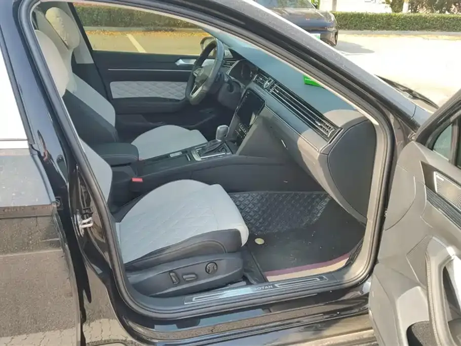 Volkswagen Magotan 2024 из CN, фото 8