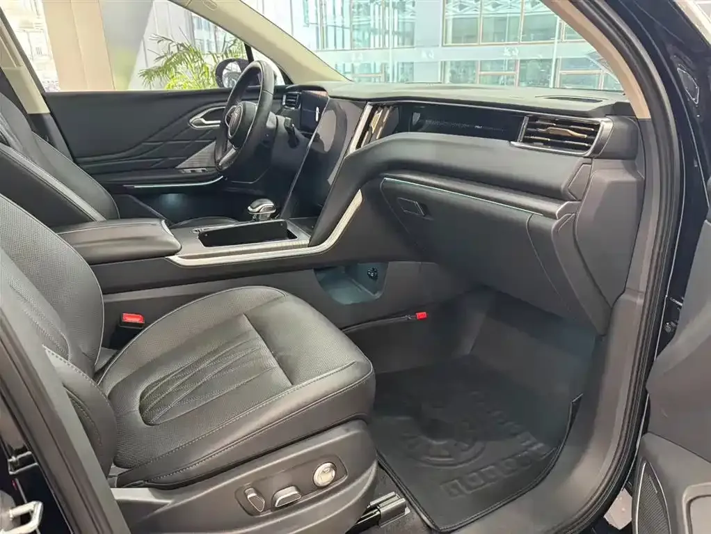 Hongqi HS7 PHEV 2024 из CN, фото 4