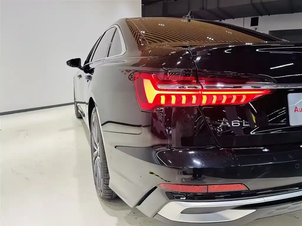 Audi A6L — фото 7
