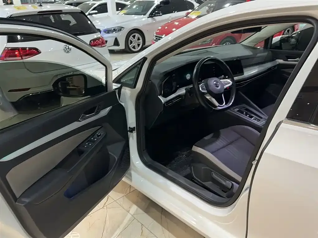Volkswagen Golf 2021 из CN, фото 9