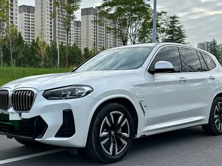 BMW iX3 2024 из CN, фото 3