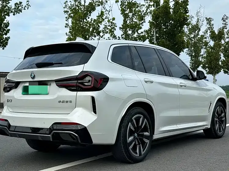 BMW iX3 2024 из CN, фото 9
