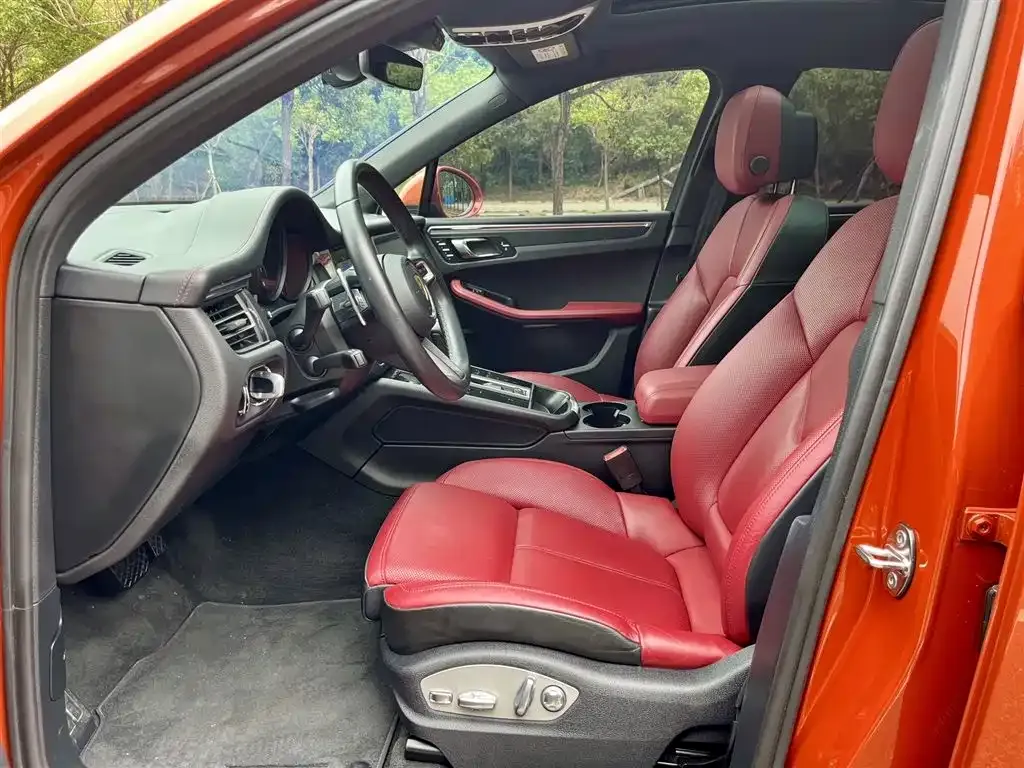 Porsche Macan 2023 из CN, фото 4