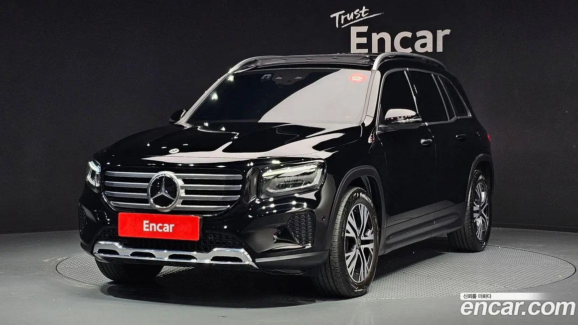Mercedes-Benz GLB-Class — фото 1