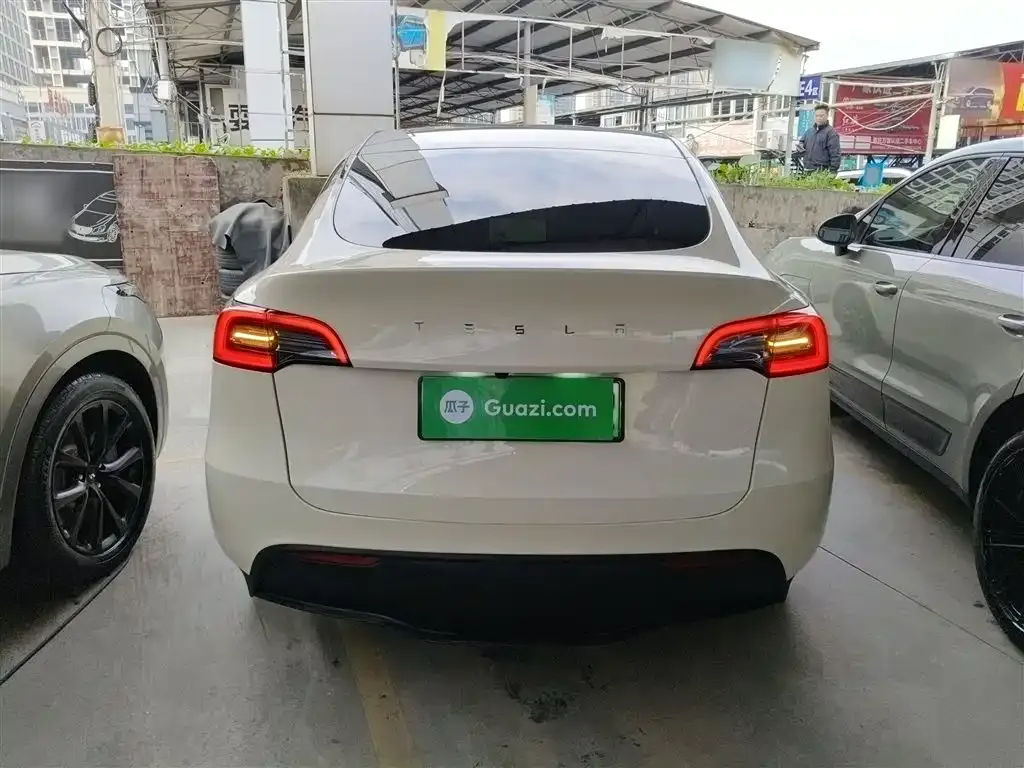 Tesla Model Y 2024 из CN, фото 6
