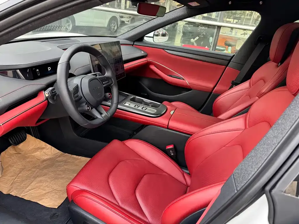 Xiaomi SU7 — фото 4