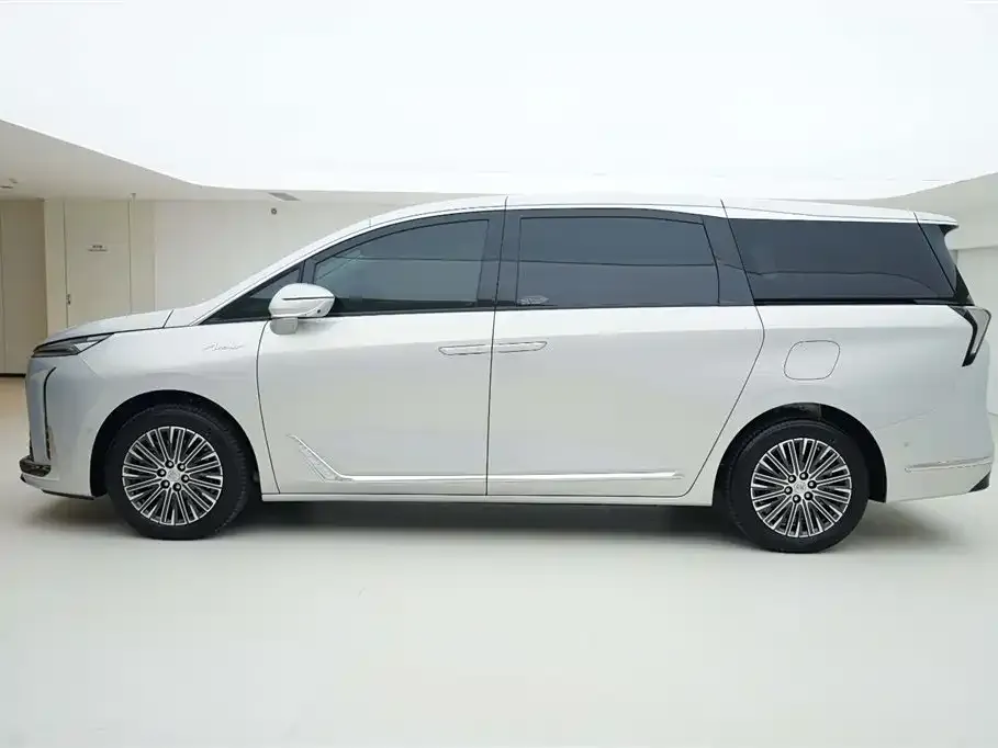 Buick GL8 Hybrid — фото 3