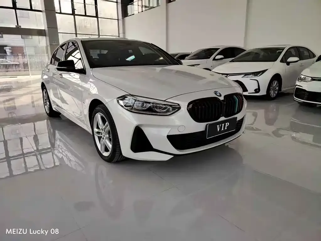 BMW 1 Series 2022 из CN, фото 2