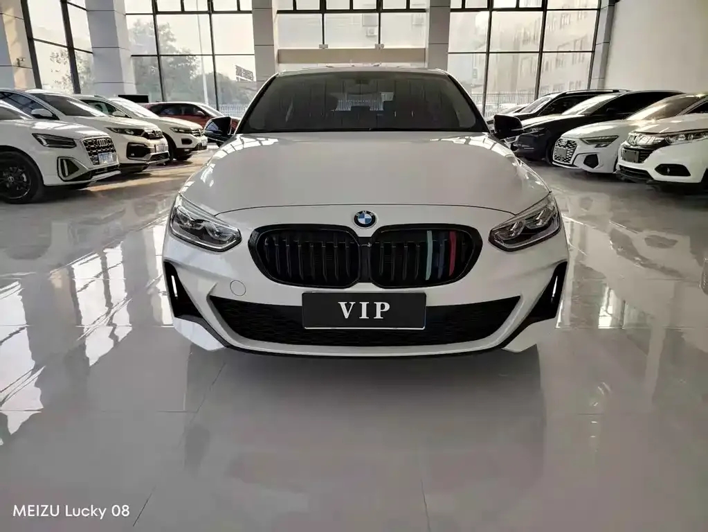 BMW 1 Series 2022 из CN, фото 3