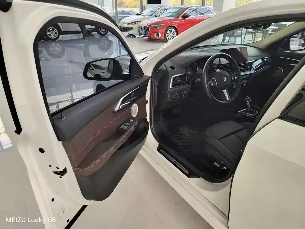 BMW 1 Series 2022 из CN, фото 9