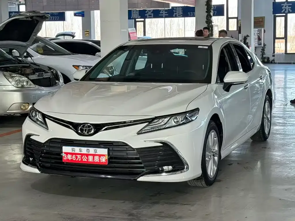 Toyota Camry 2022 из CN, фото 1