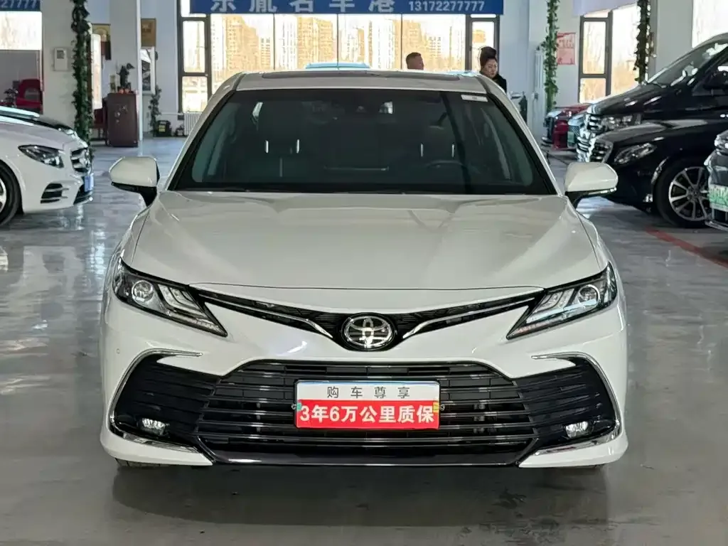 Toyota Camry 2022 из CN, фото 2