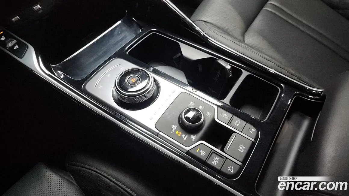 Kia Sorento — фото 9