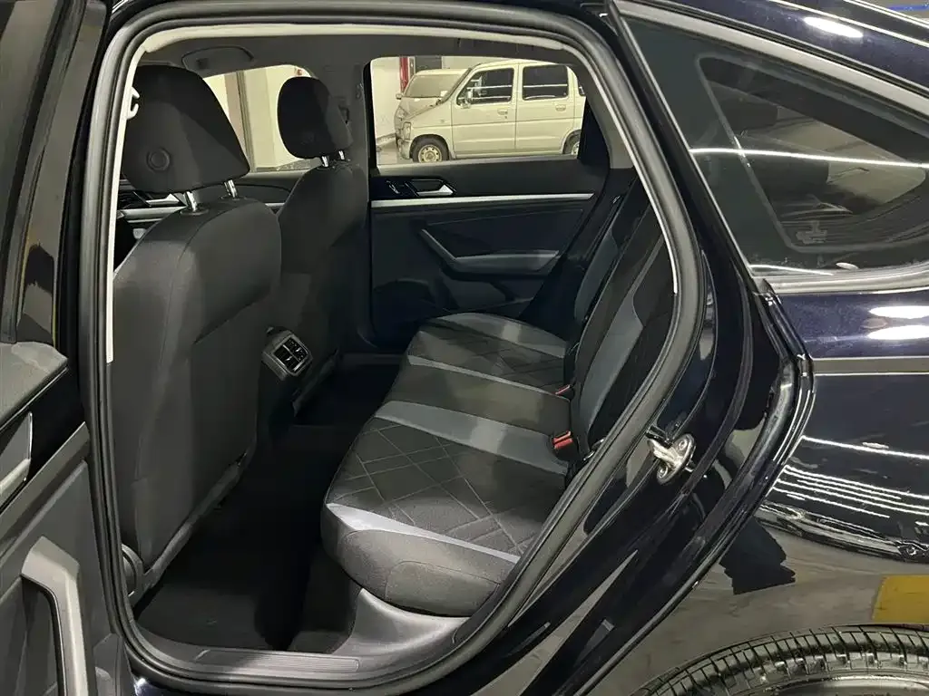 Volkswagen Lavida 2022 из CN, фото 9