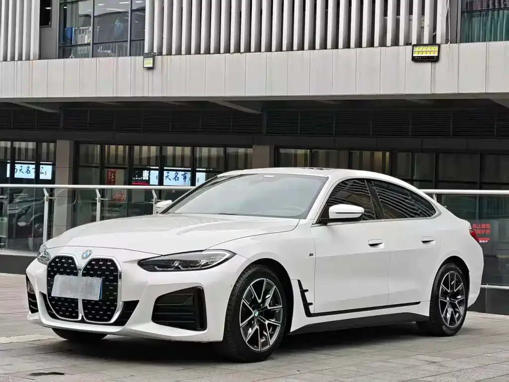 BMW 4 Series 2022 из CN, фото 1