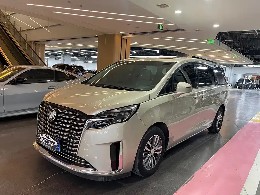 Buick GL8 2021 из CN, фото 1
