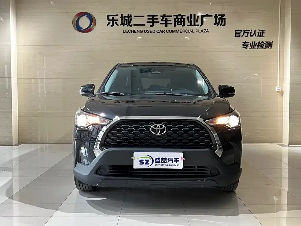 Toyota Corolla Cross 2023 из CN, фото 2