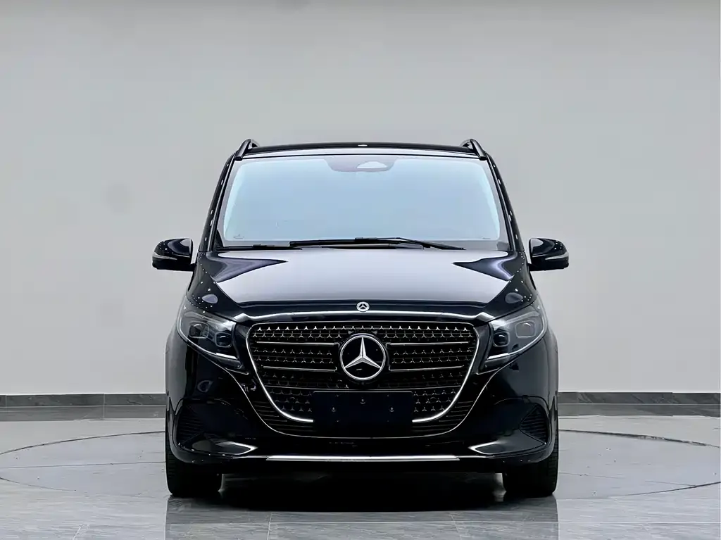Mercedes-Benz V-Class 2025 из CN, фото 2