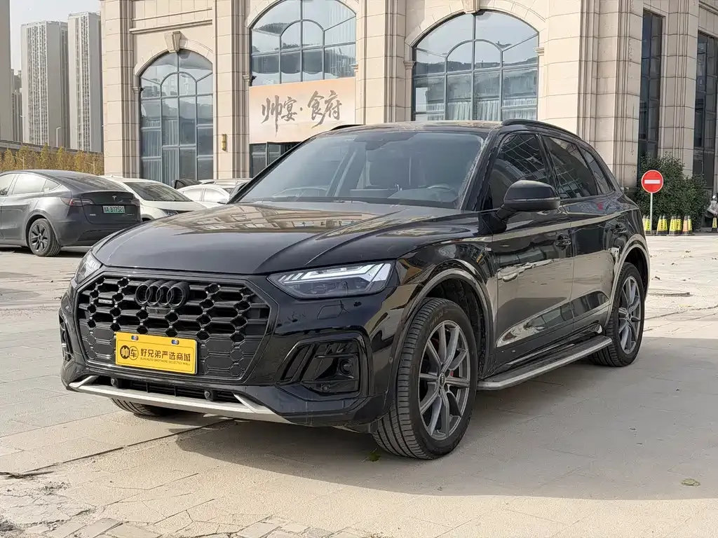 Audi Q5L 2023 из CN, фото 1
