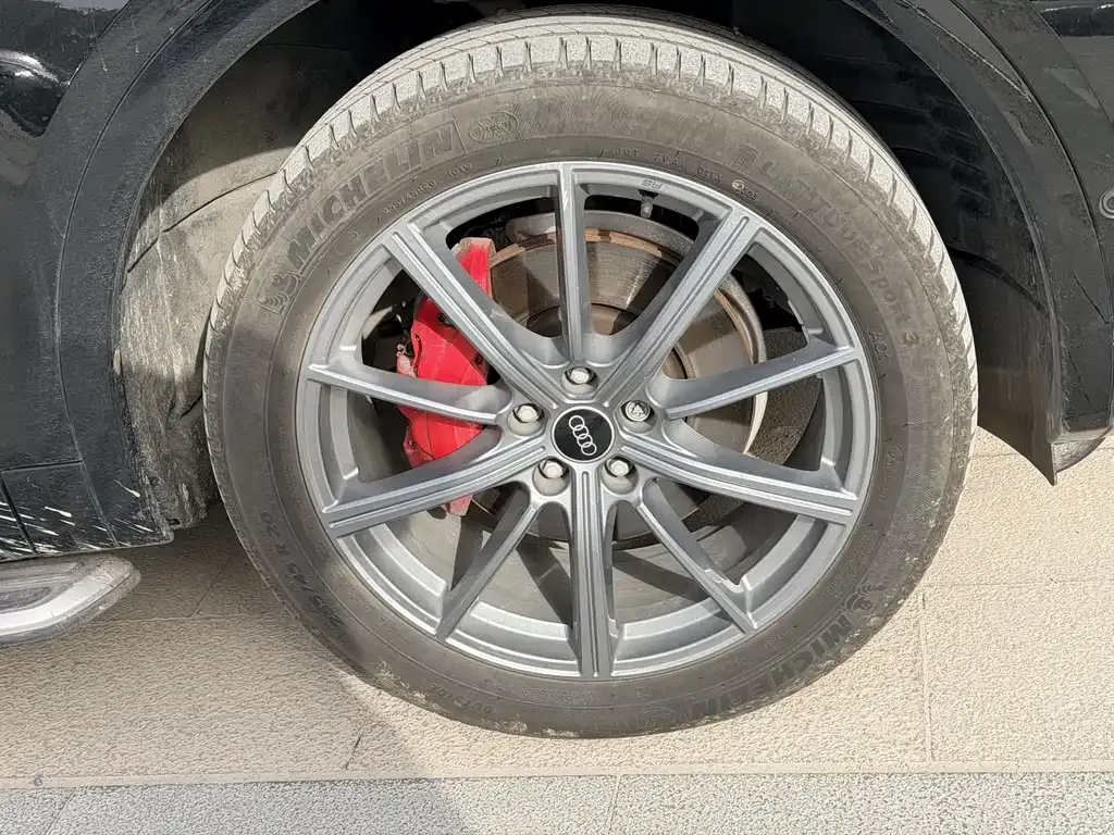 Audi Q5L 2023 из CN, фото 3