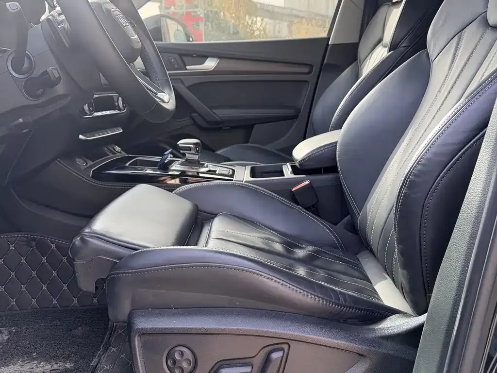 Audi Q5L 2023 из CN, фото 4