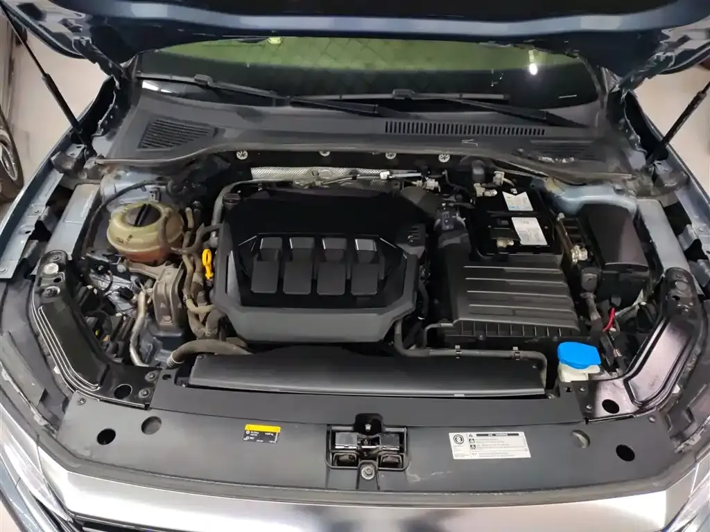 Volkswagen Passat 2022 из CN, фото 10