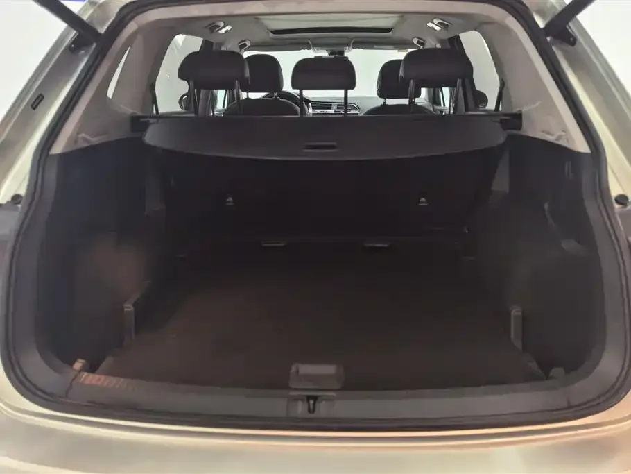 Volkswagen Tiguan L 2021 из CN, фото 4