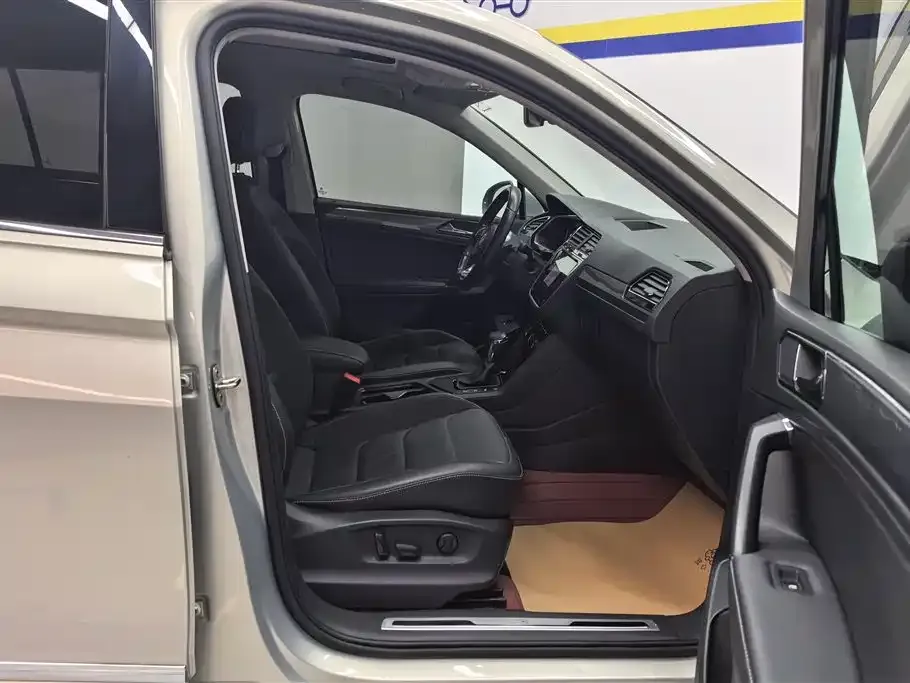 Volkswagen Tiguan L 2021 из CN, фото 8