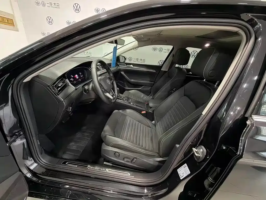 Volkswagen Magotan 2021 из CN, фото 8