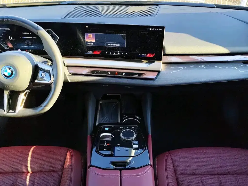 BMW i5 2025 из CN, фото 8