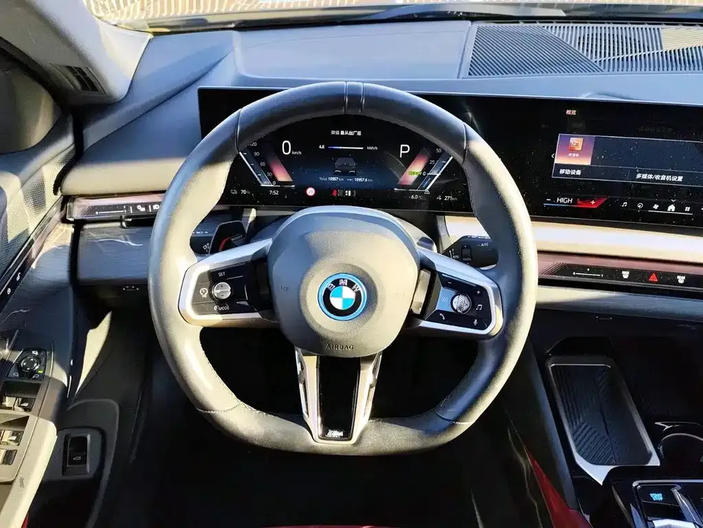 BMW i5 2025 из CN, фото 9
