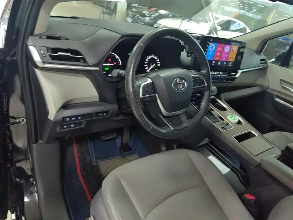 Toyota Sienna 2022 из CN, фото 10