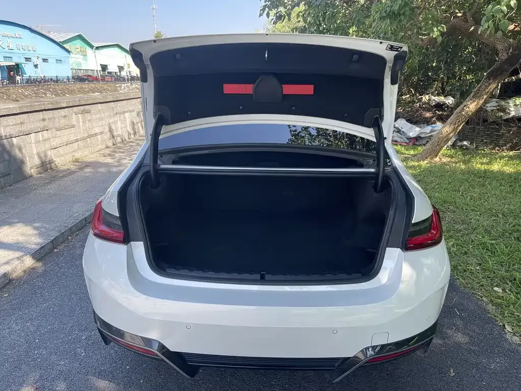 BMW i3 2023 из CN, фото 8