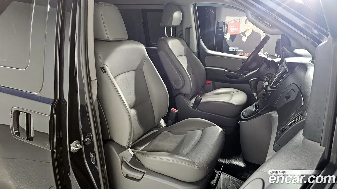 Hyundai Starex — фото 10