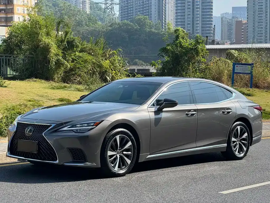 Lexus LS 2021 из CN, фото 1