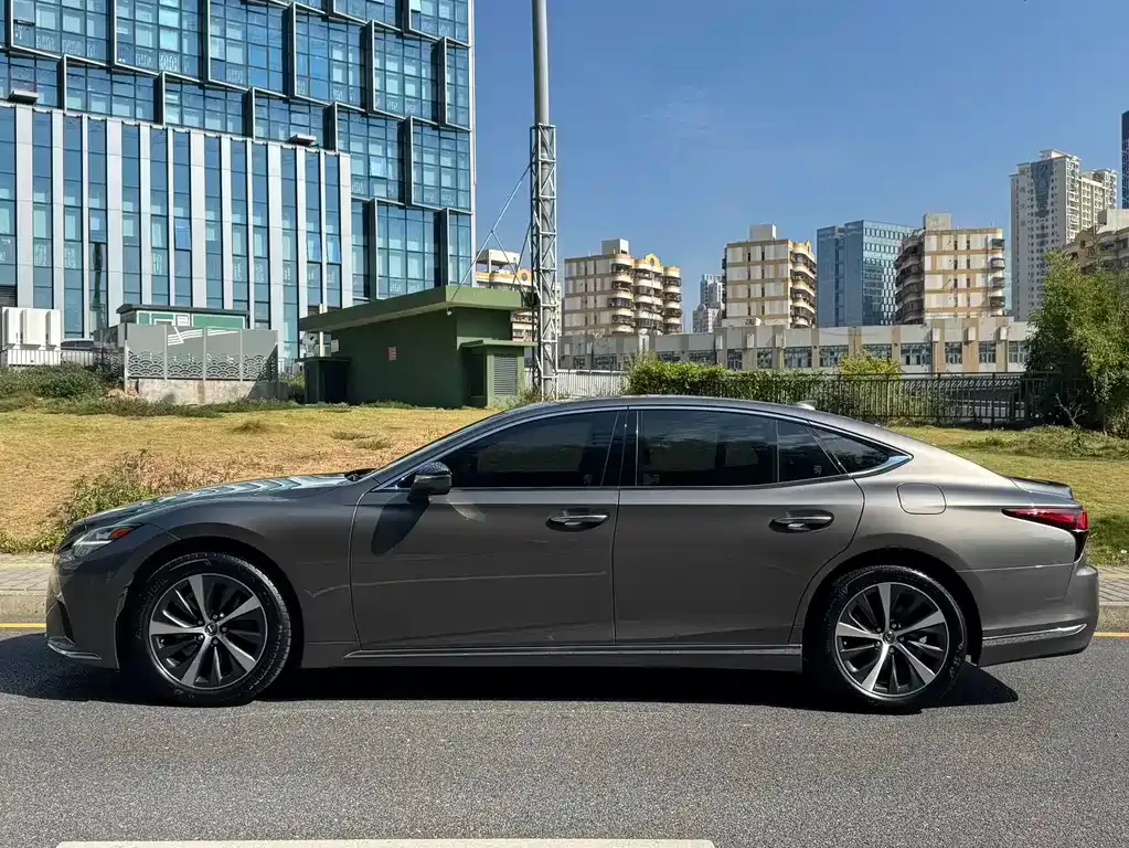 Lexus LS 2021 из CN, фото 7
