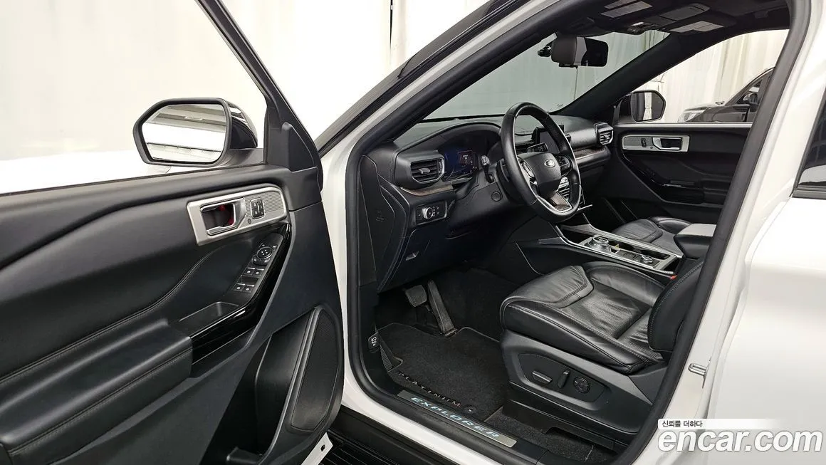Ford Explorer 2021 из KR, фото 10