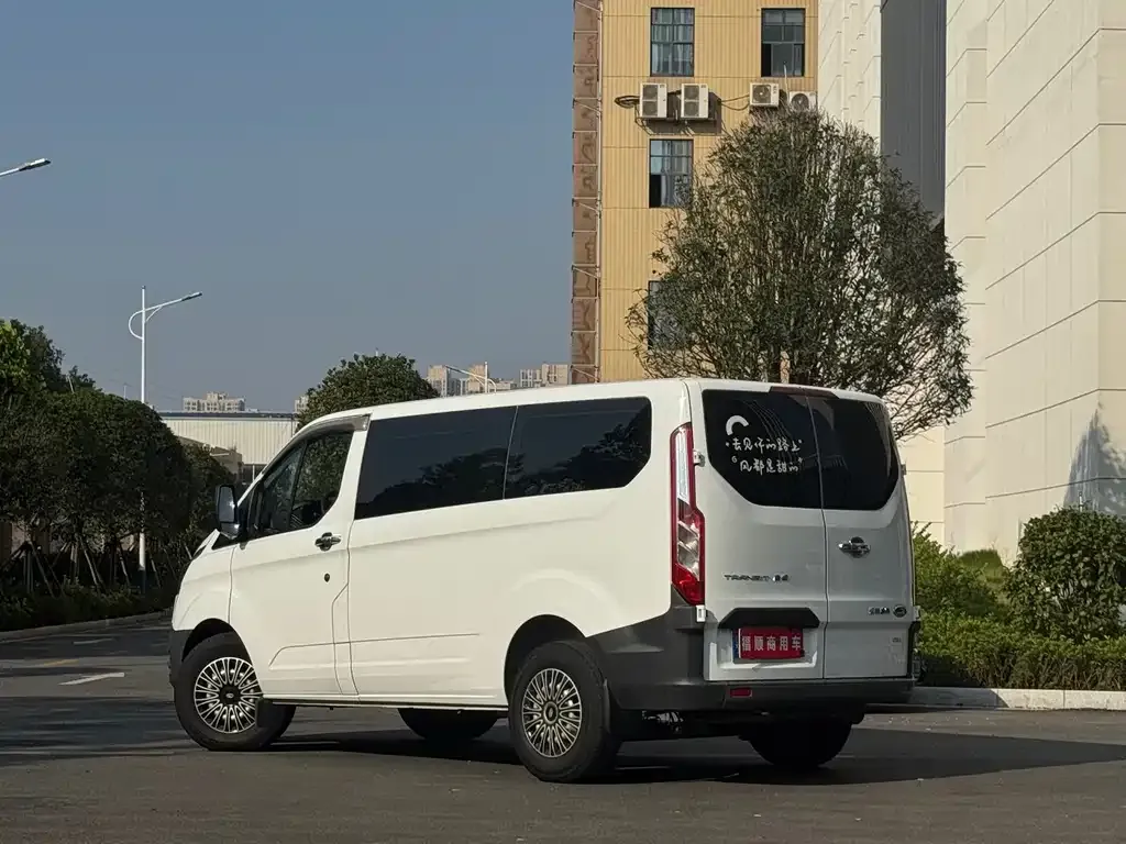 Ford Transit 2022 из CN, фото 7