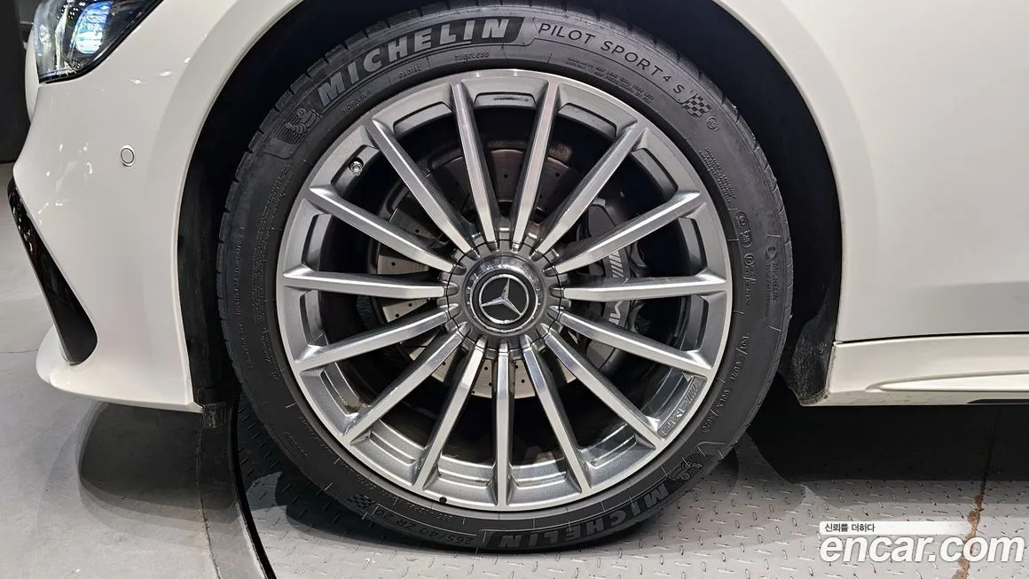 Mercedes-Benz AMG GT — фото 5