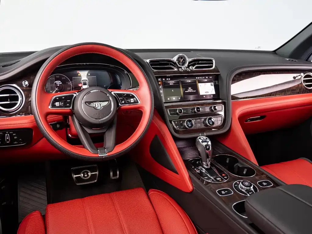 Bentley Bentayga 2023 из CN, фото 7