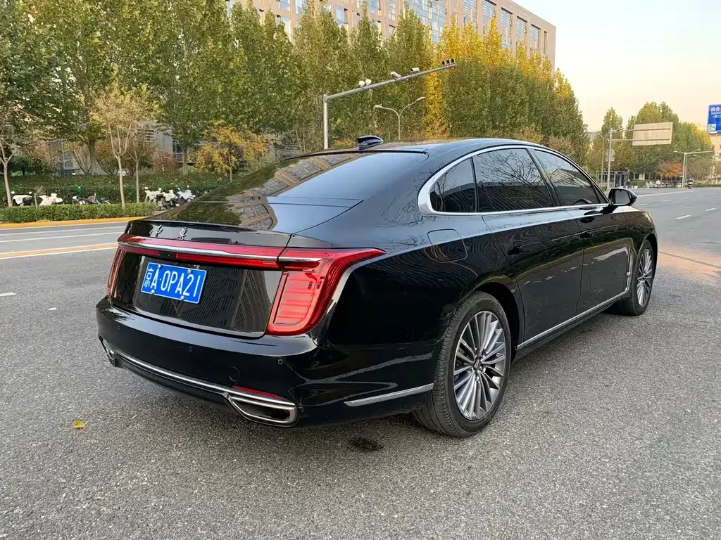 Hongqi H9 — фото 5