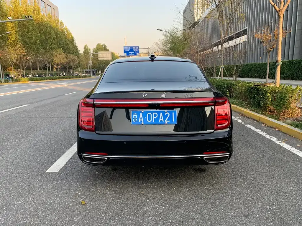 Hongqi H9 — фото 6