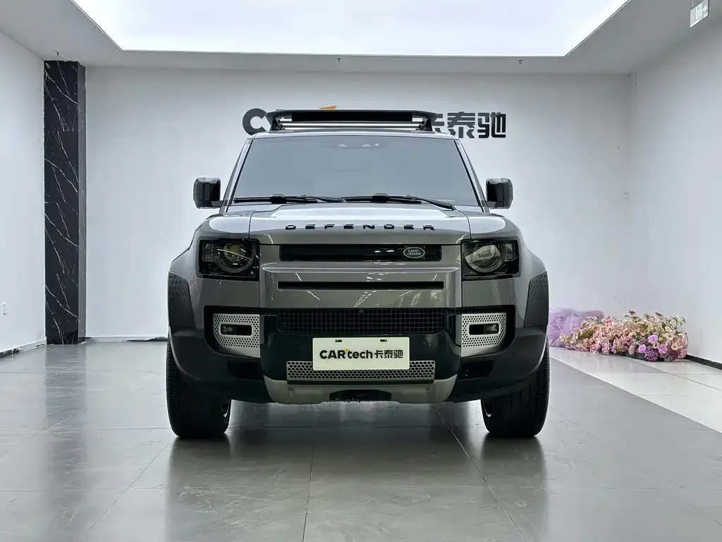 Land Rover Defender — фото 2
