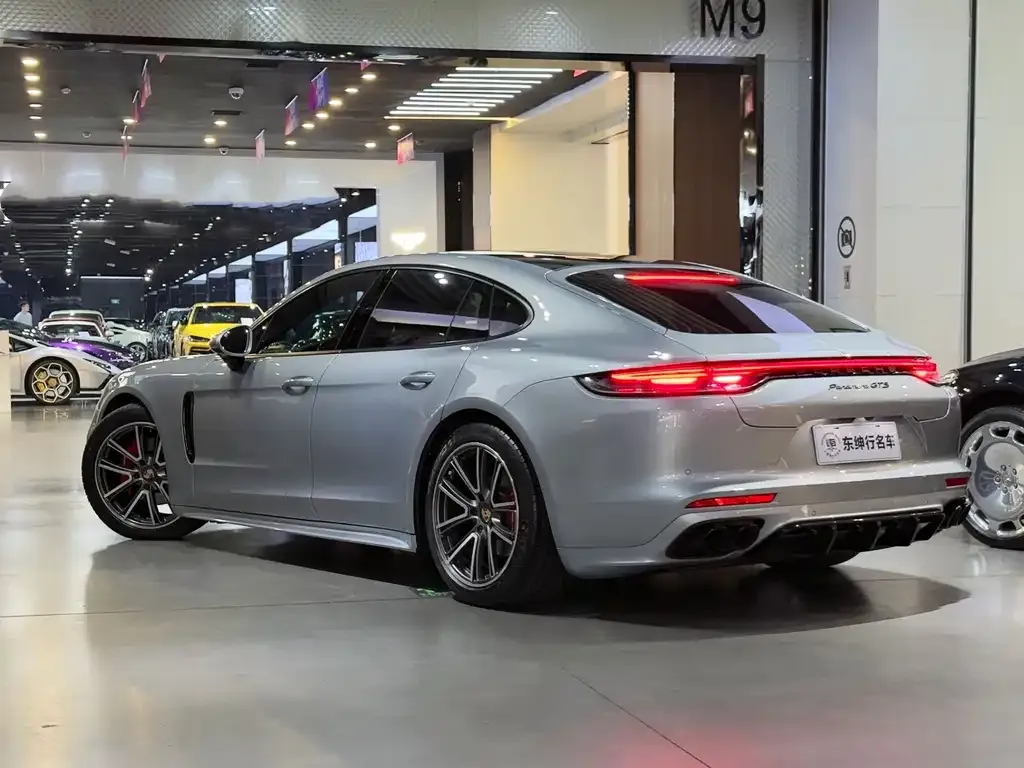 Porsche Panamera — фото 4