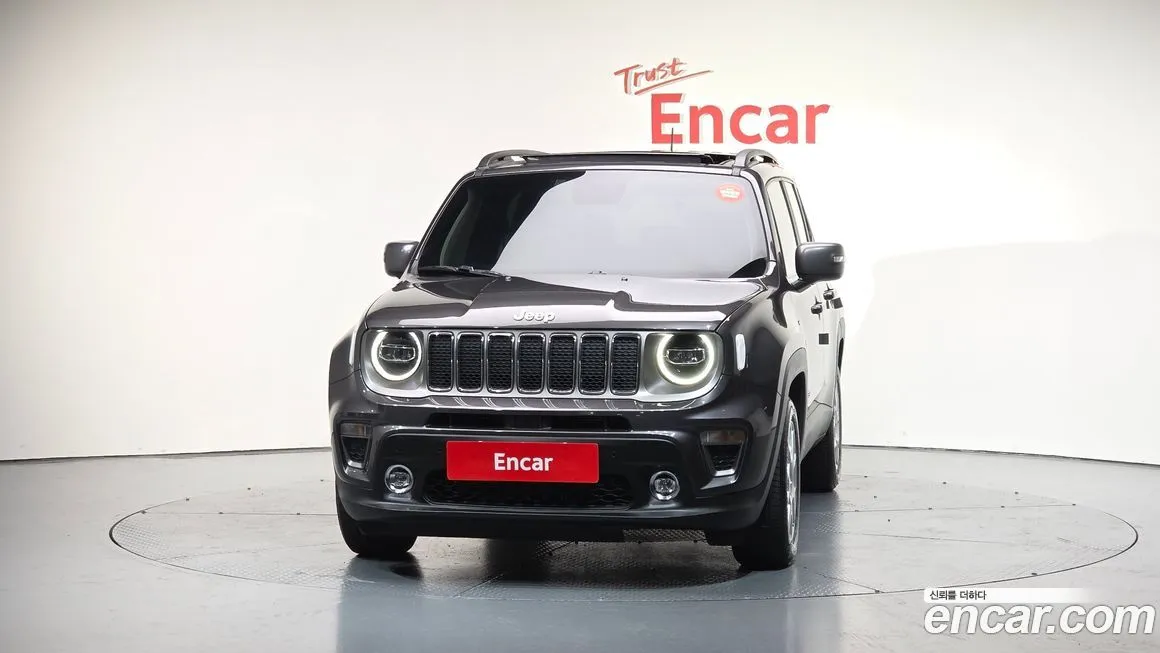 Jeep Renegade — фото 3
