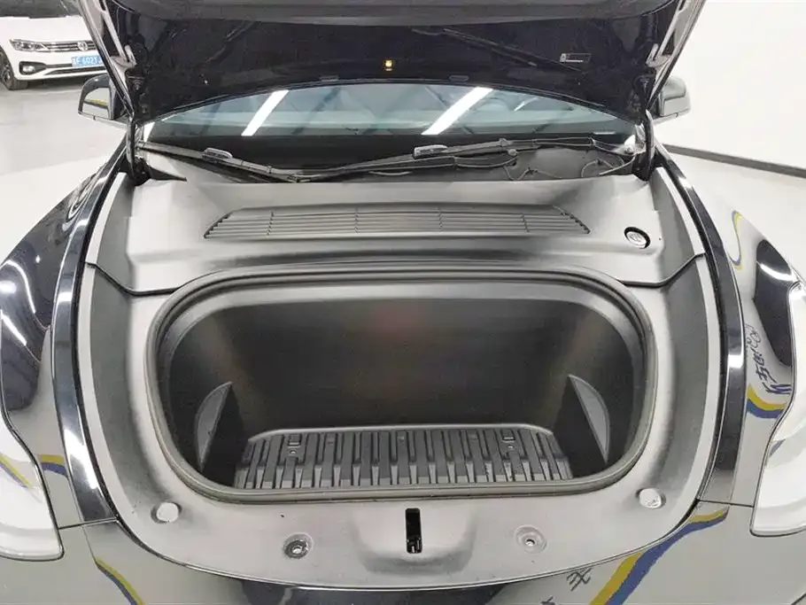 Tesla Model Y 2023 из CN, фото 10
